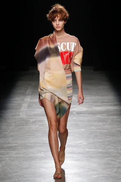 Look 35